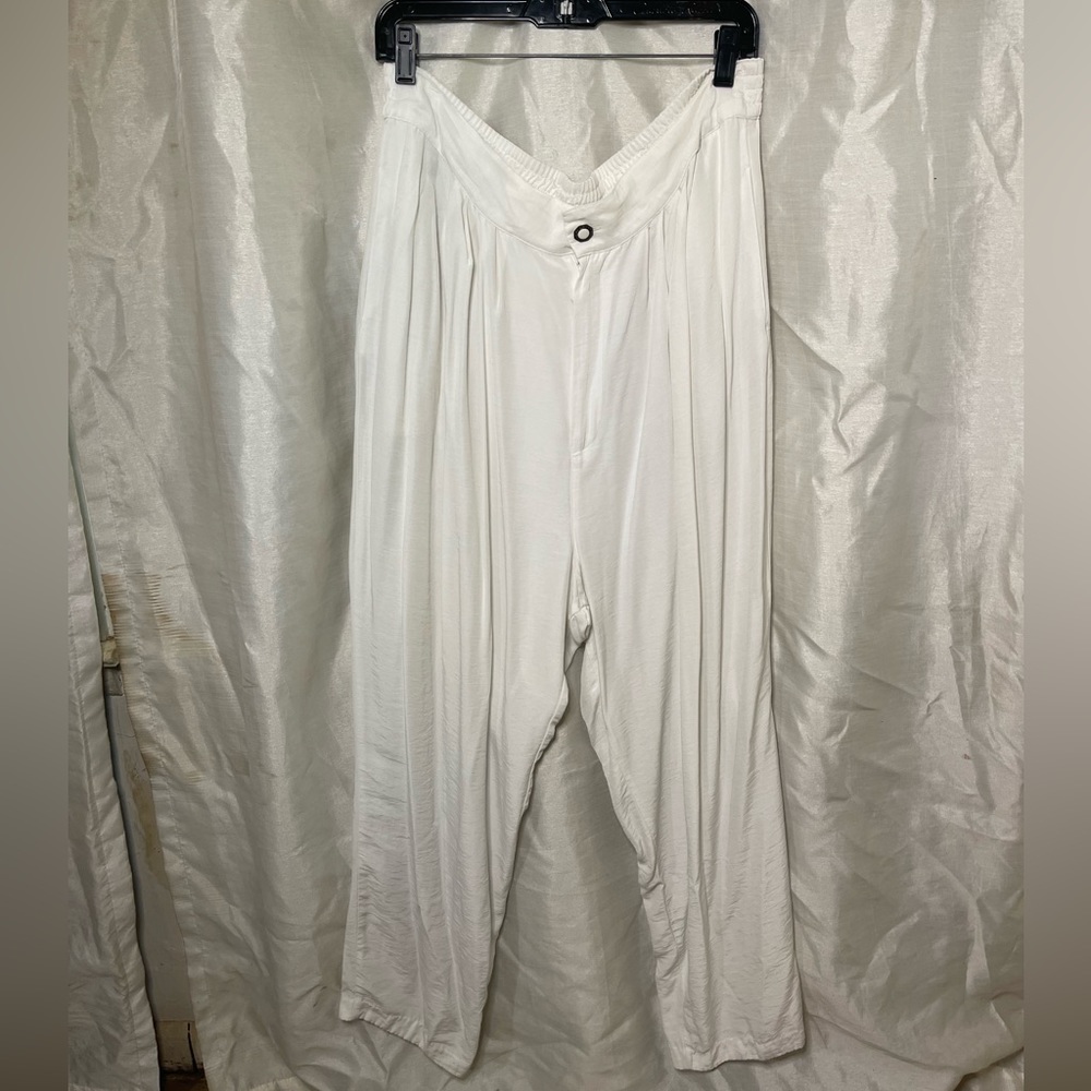 Plus Size VTG 90’s White Lightweight Classic Pleated High Waisted Trousers Pants